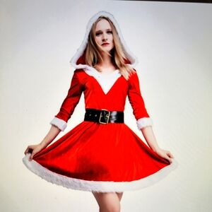 NWOT DELUXE MRS CLAUS CHRISTMAS HOLIDAY DRESS WITH HOODIE FAUX FUR DETAIL SM/MED